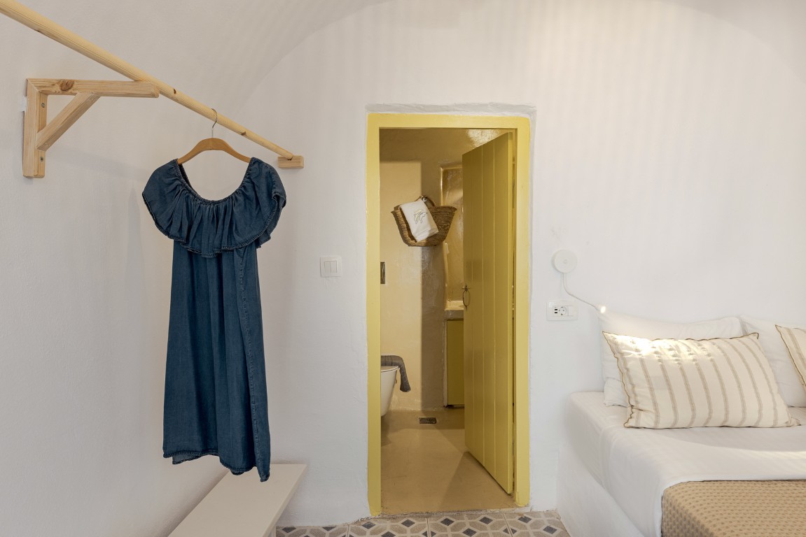 Private balcony at Cave Studio with caldera and sea view