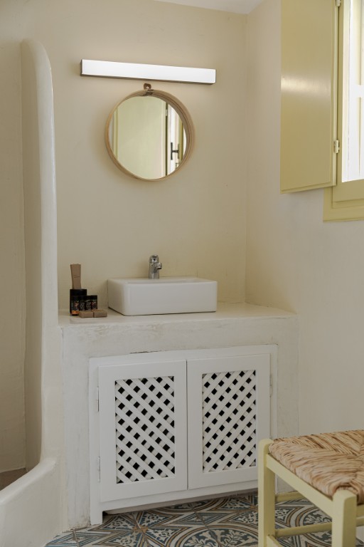 Kitchenette and dining corner in Wind House